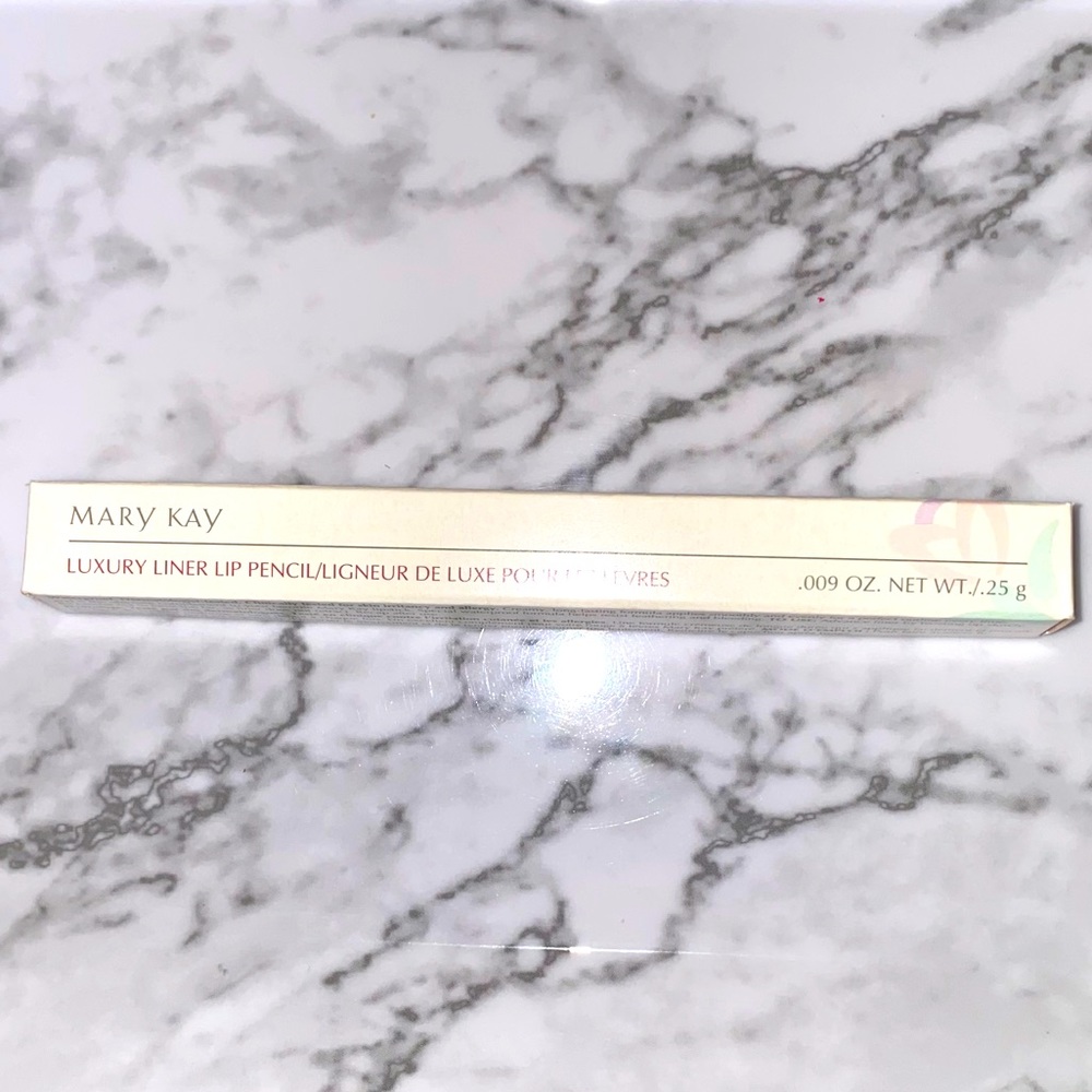 Mary Kay luxury liner lip pencil Dark Red